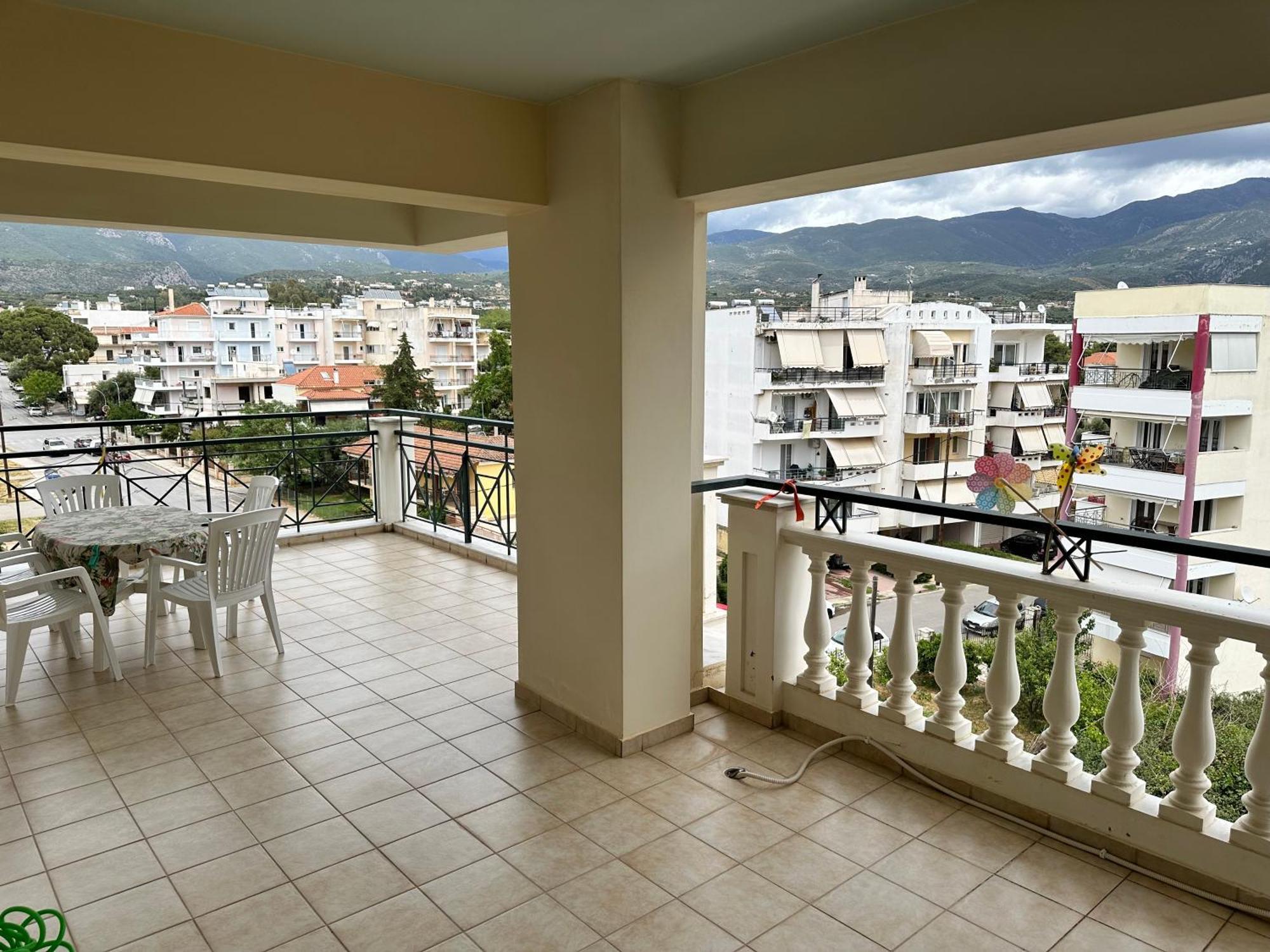 Beautiful Apartment Near The Beach Каламата Экстерьер фото